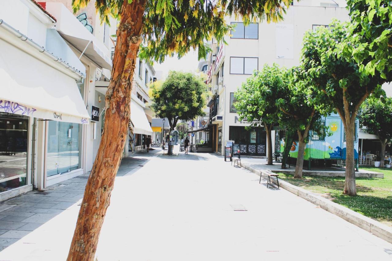 Sunlight - Volos City Center Spacious Modern Apartments Esterno foto