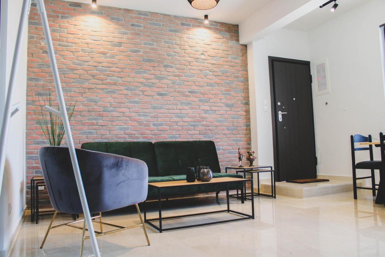 Sunlight - Volos City Center Spacious Modern Apartments Esterno foto